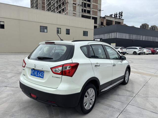 Suzuki S-Cross