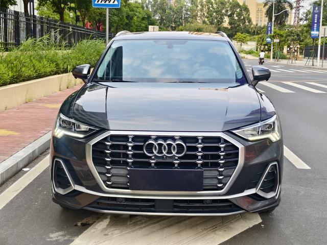 Audi Audi Q3