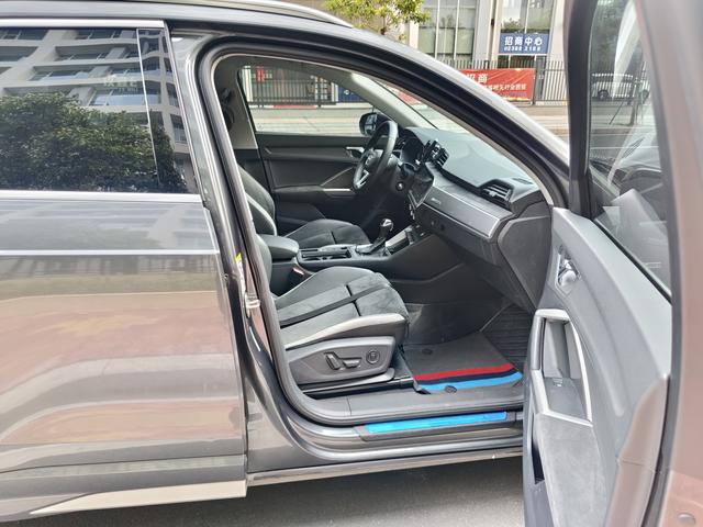 Audi Audi Q3
