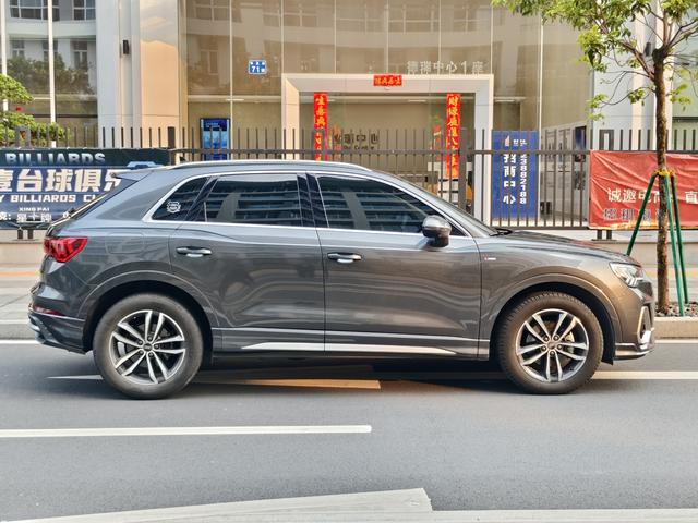 Audi Audi Q3
