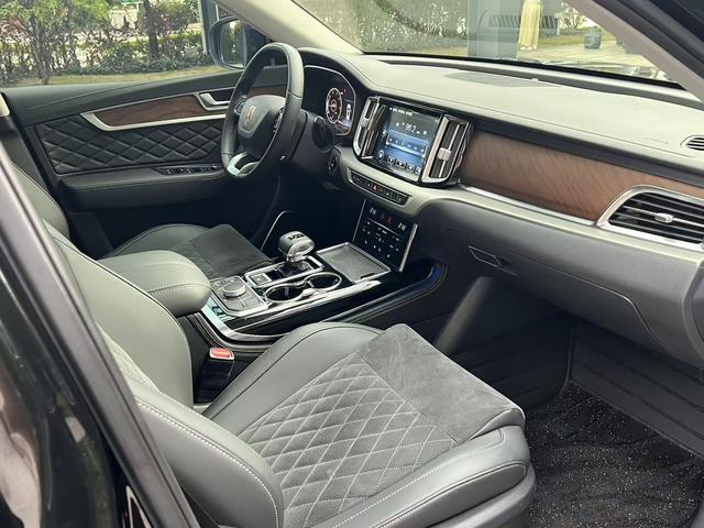 Hongqi Hongqi HS7