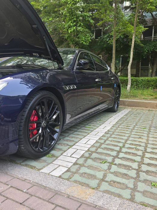 Maserati Quattroporte
