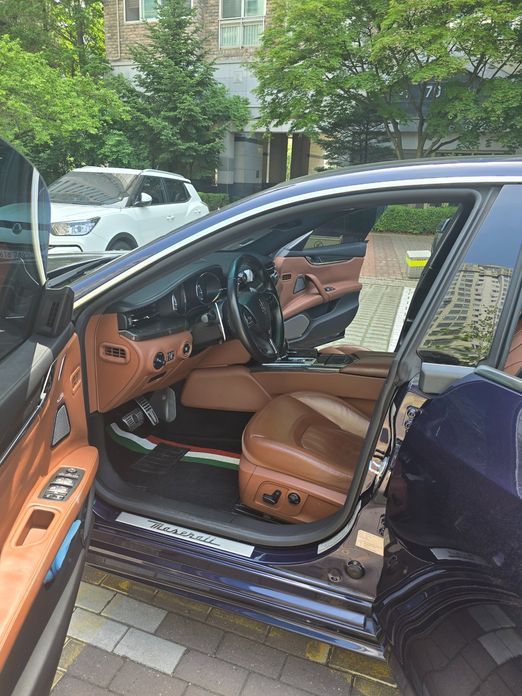 Maserati Quattroporte
