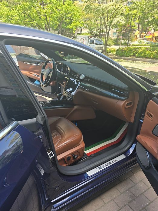 Maserati Quattroporte