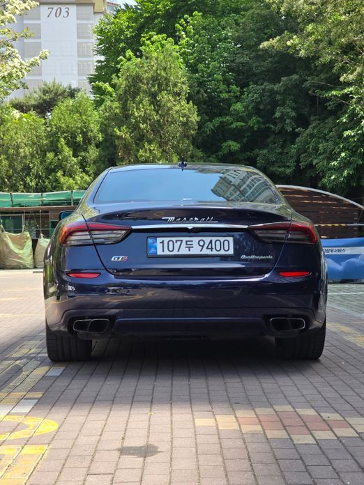 Maserati Quattroporte
