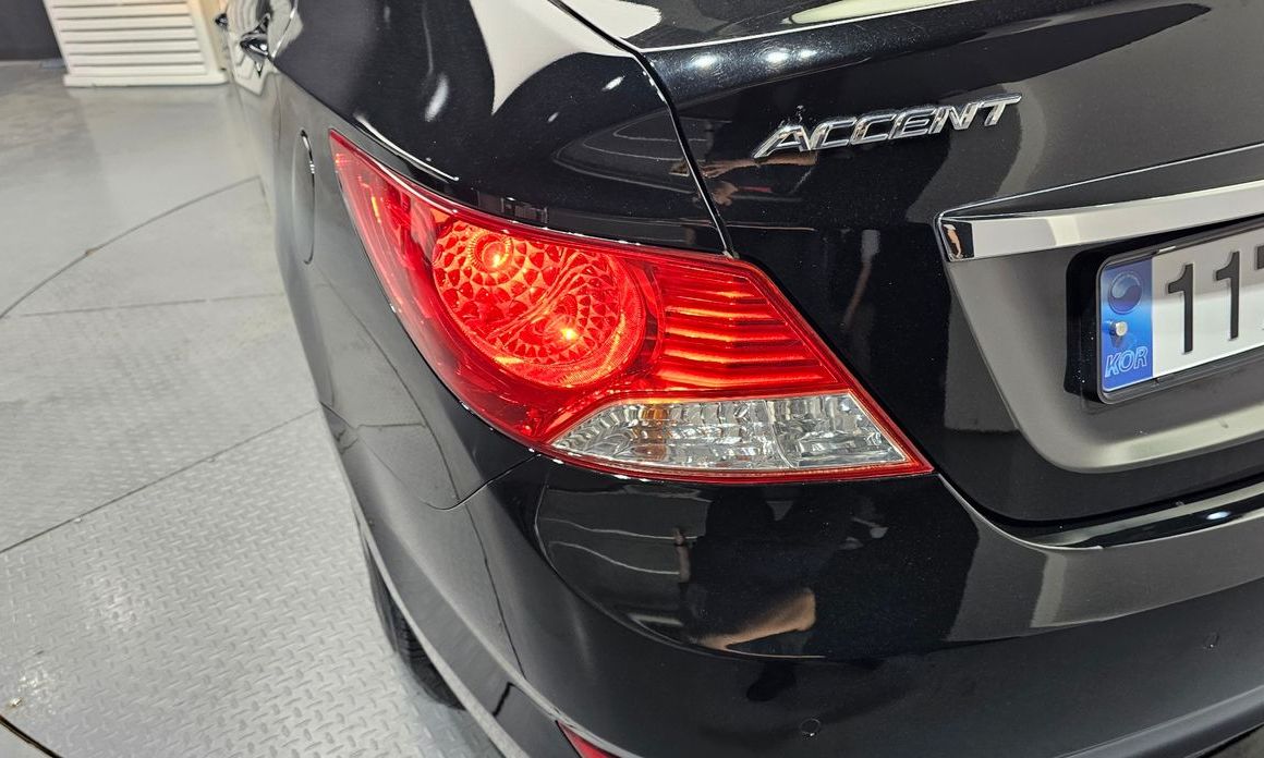 Hyundai Accent