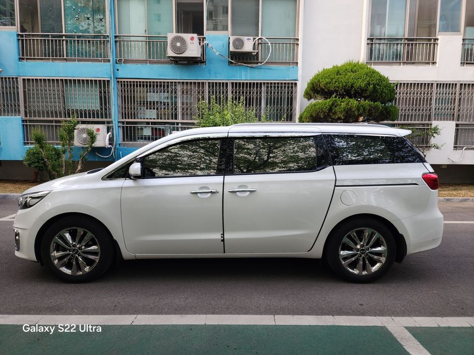 Kia Canival