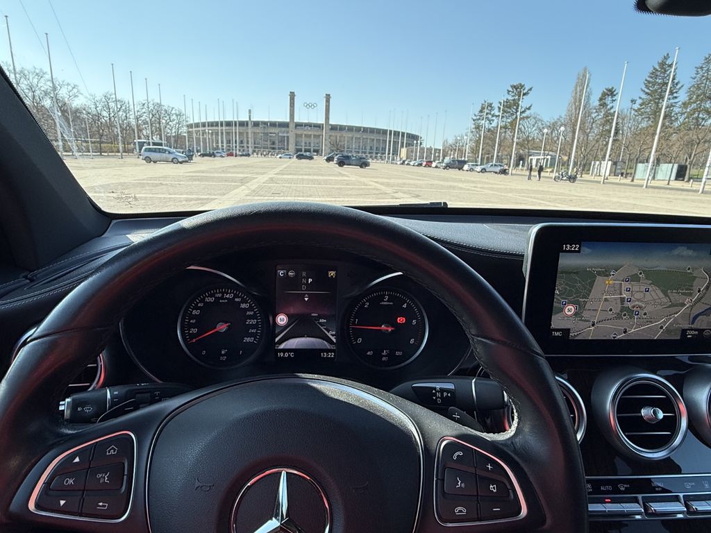 Mercedes-Benz GLC 250