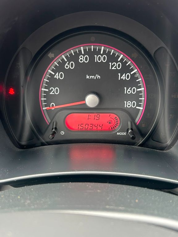 Nissan Pixo