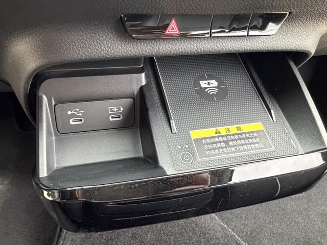 Honda e:NP2
