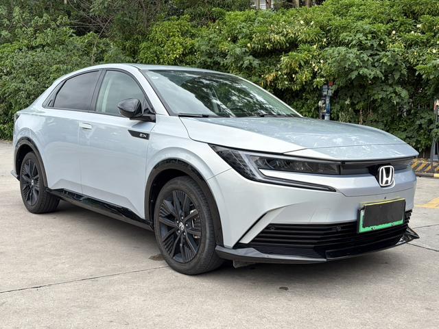 Honda e:NP2