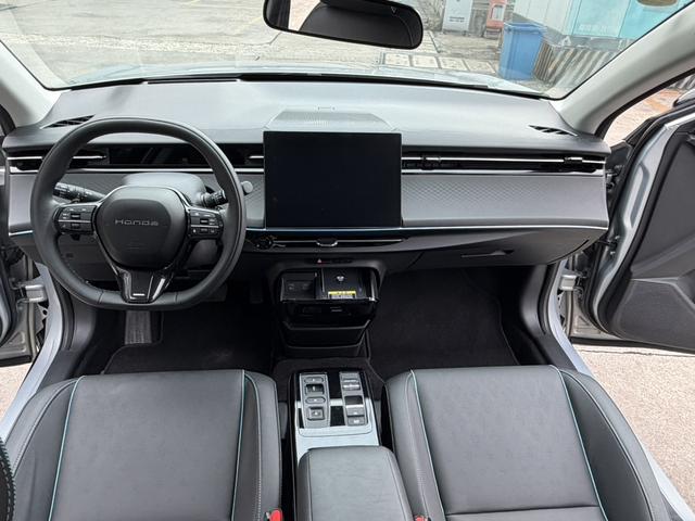 Honda e:NP2