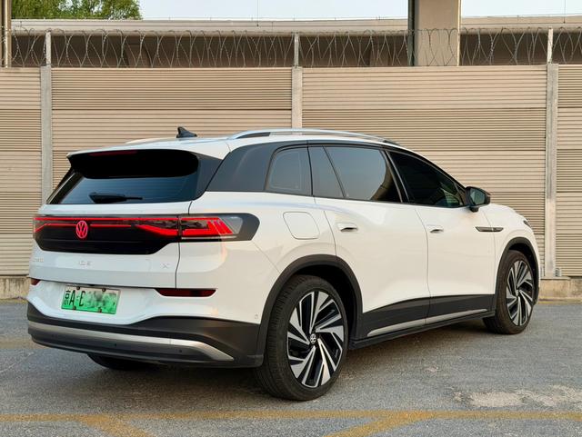 Volkswagen ID.6 X