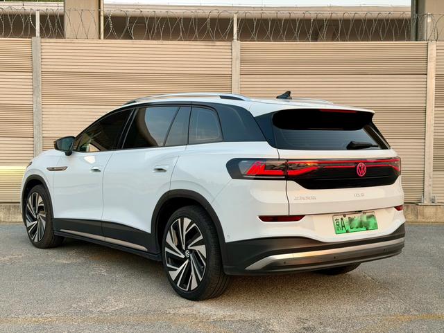 Volkswagen ID.6 X