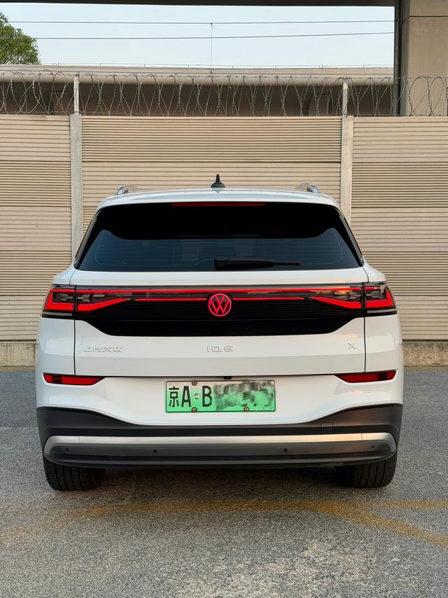 Volkswagen ID.6 X