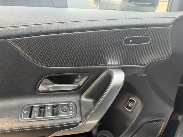 Mercedes-Benz Mercedes-Benz A-Class