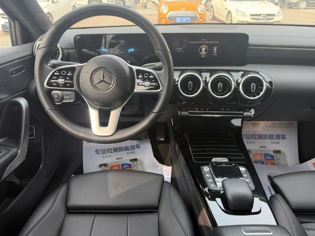 Mercedes-Benz Mercedes-Benz A-Class