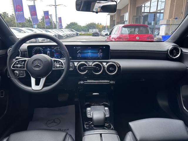 Mercedes-Benz Mercedes-Benz A-Class