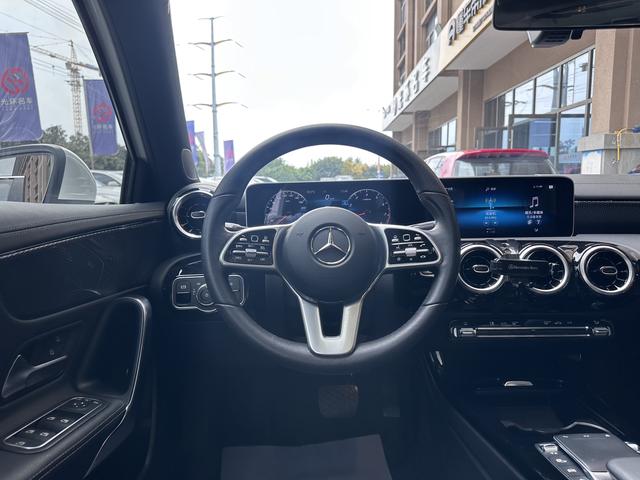Mercedes-Benz Mercedes-Benz A-Class