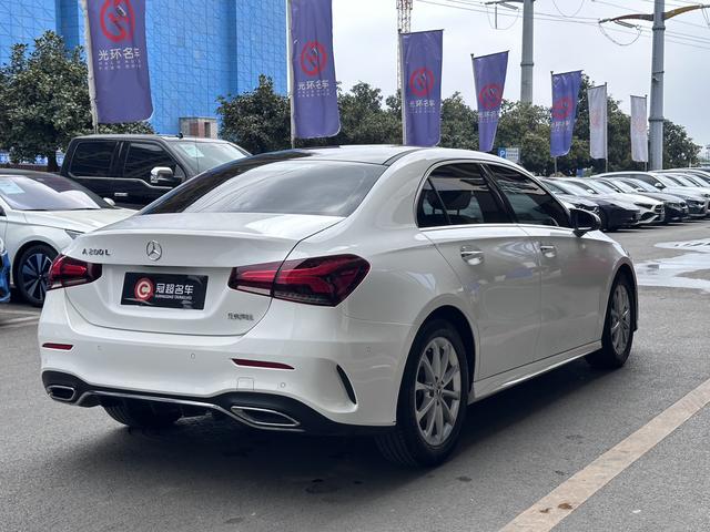 Mercedes-Benz Mercedes-Benz A-Class
