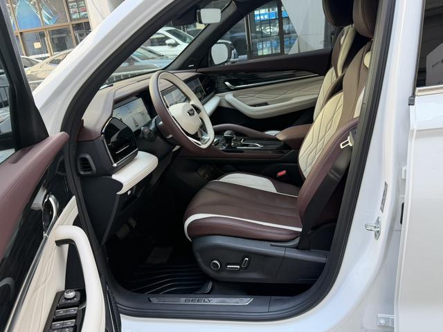 Geely Xingyue L