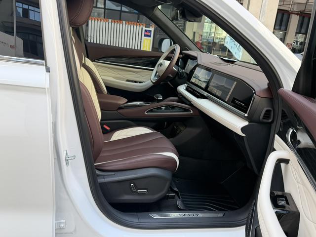 Geely Xingyue L