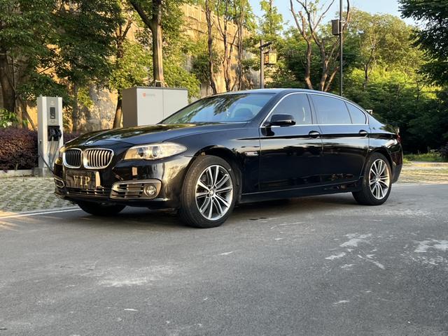 BMW BMW 5-Series