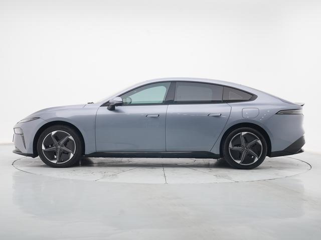 Dongfeng Yipai 奕派007