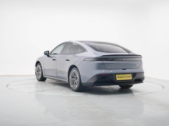 Dongfeng Yipai 奕派007