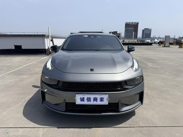 Lynk Lynk & Co 03