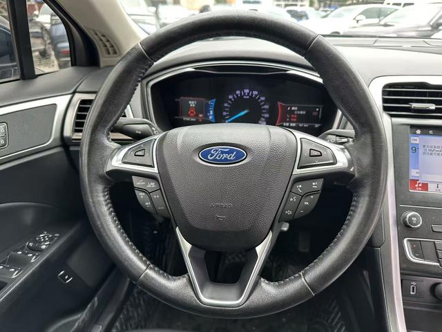 Ford Mondeo PHEV