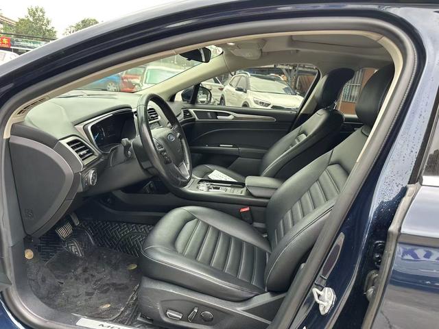 Ford Mondeo PHEV