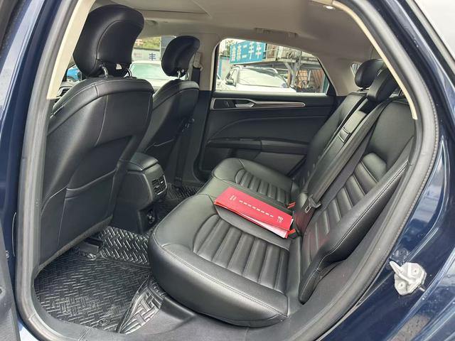 Ford Mondeo PHEV