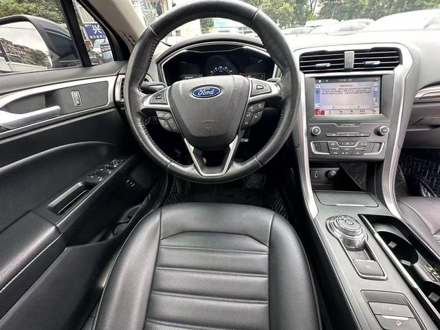 Ford Mondeo PHEV