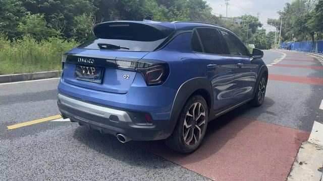 Lynk Lynk & Co 02