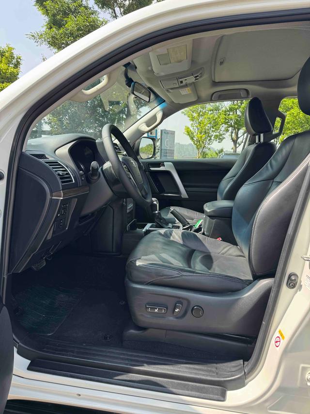 Toyota Prado