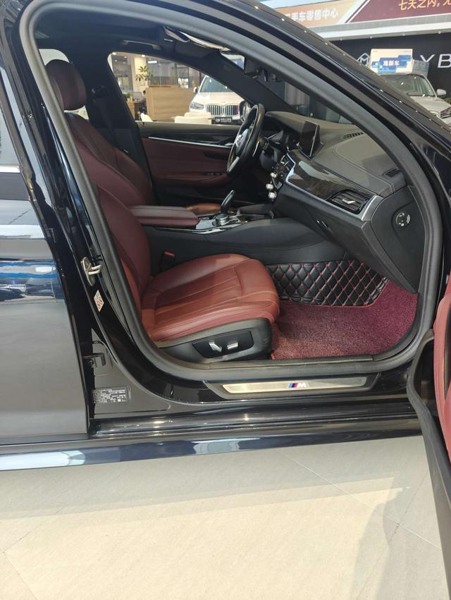 BMW BMW 5-Series