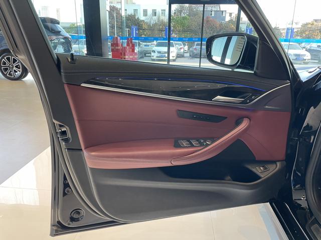BMW BMW 5-Series