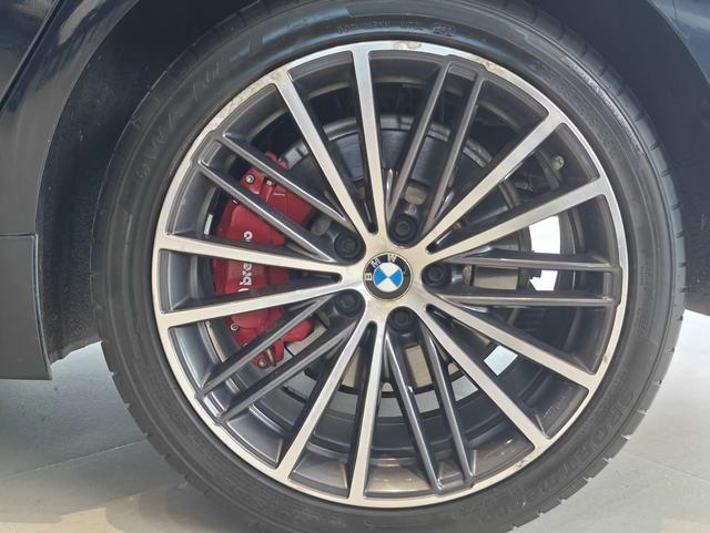 BMW BMW 5-Series