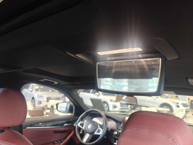 BMW BMW 5-Series