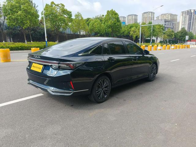 Dongfeng Fengshen Yixuan MAX