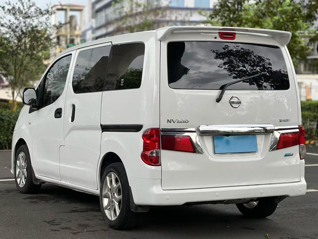 Nissan Nissan NV200