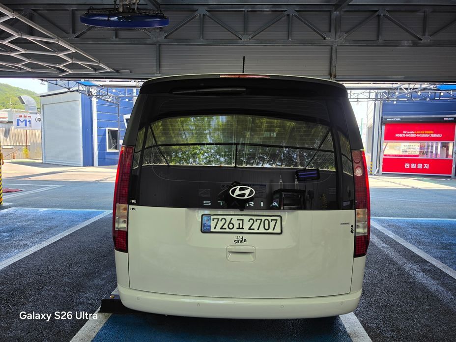 Hyundai Staria