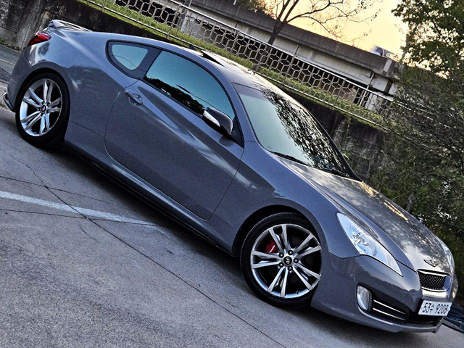 Hyundai Genesis