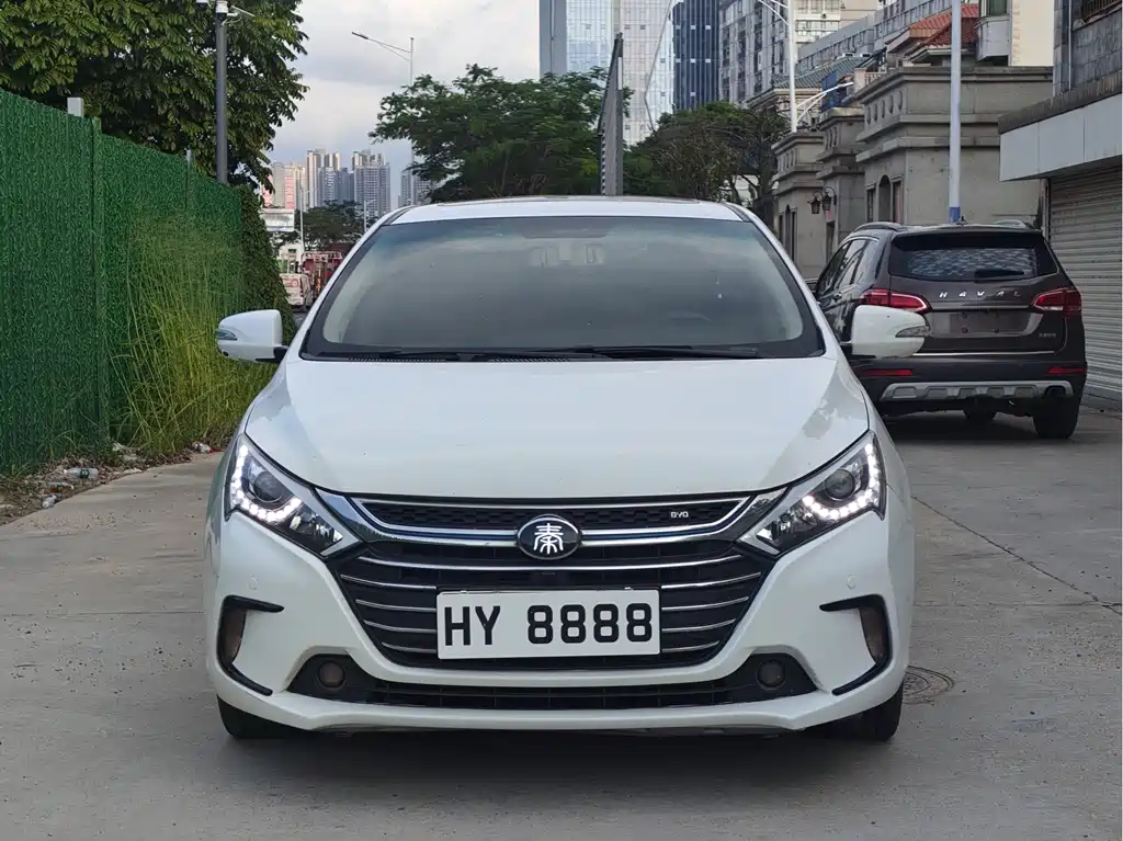 BYD Qin NEV