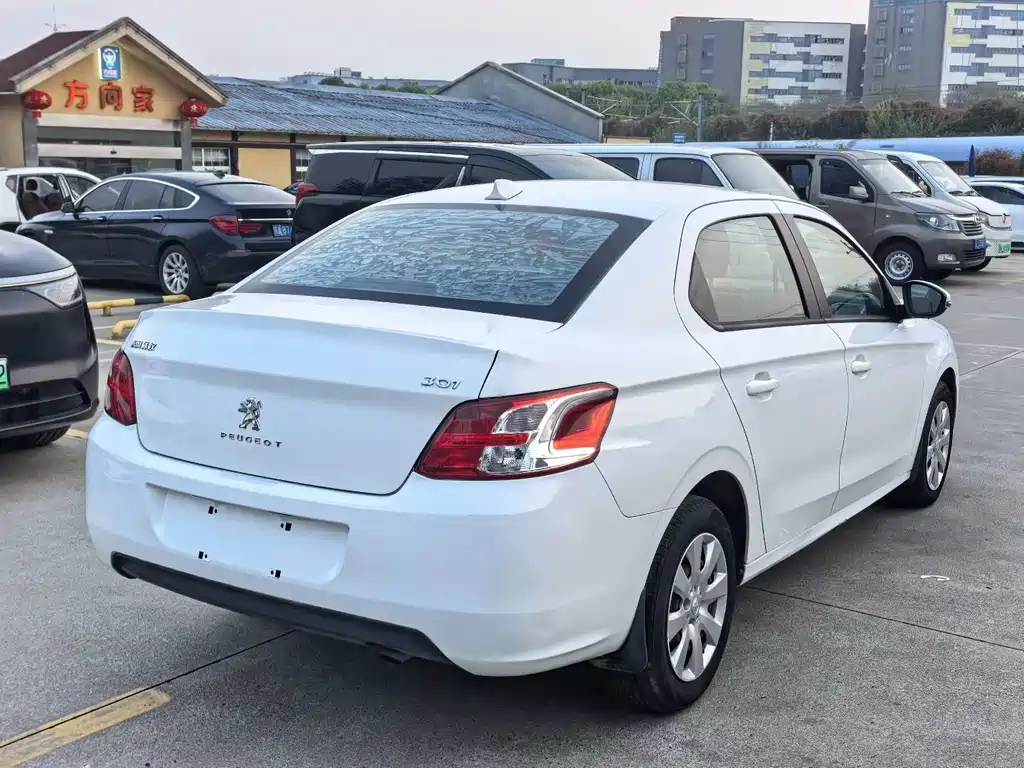 Peugeot 301