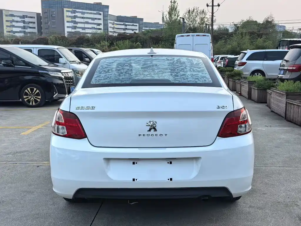 Peugeot 301