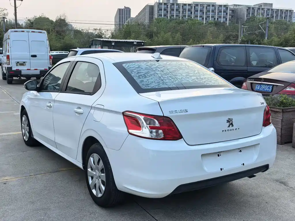 Peugeot 301