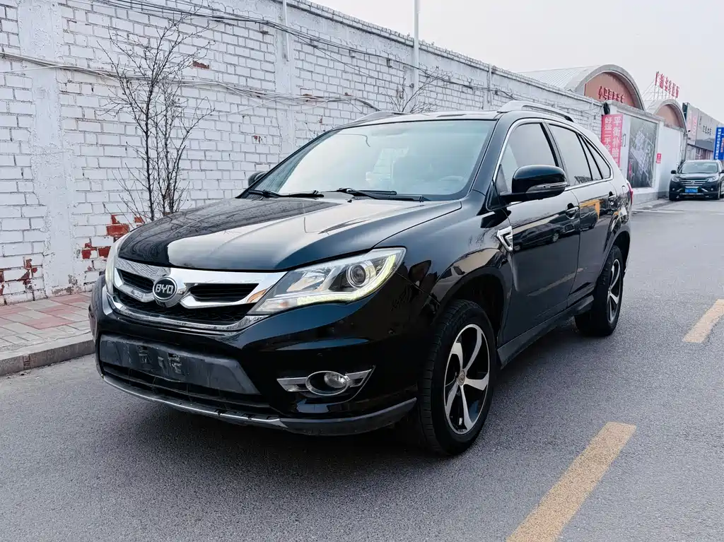 BYD S7
