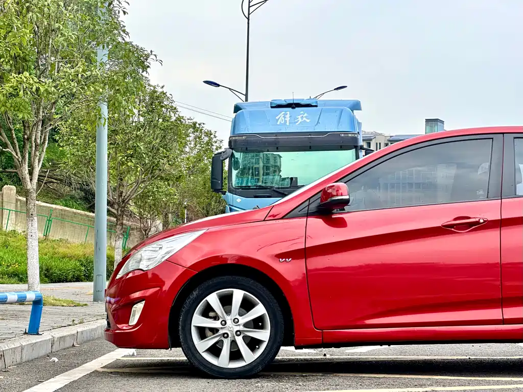 Hyundai Verna